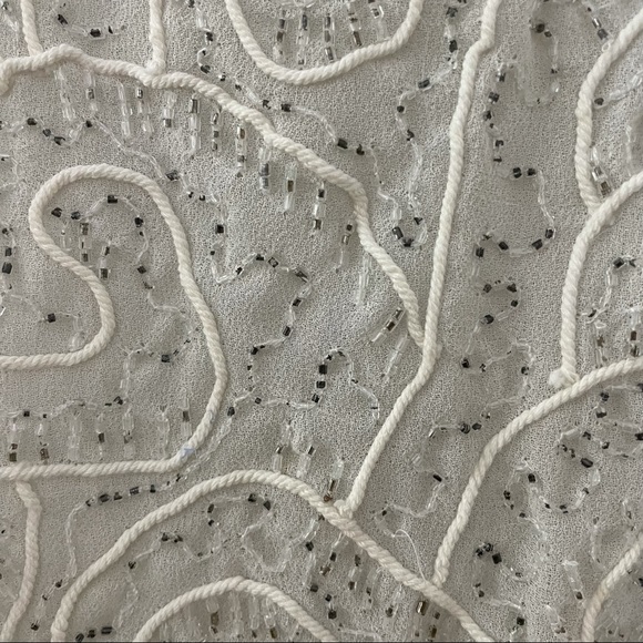 Willow & Clay Sheer White Blouse with Beaded Flower Design - Picture 7 of 13